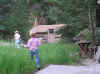 elise and mom.JPG (120852 bytes)