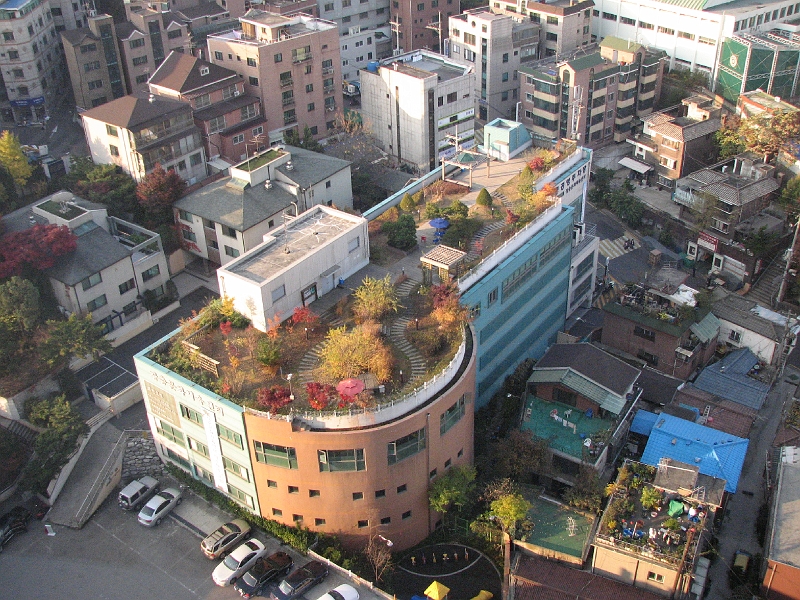 seoul_018.jpg - Looking out the window of the hotel room